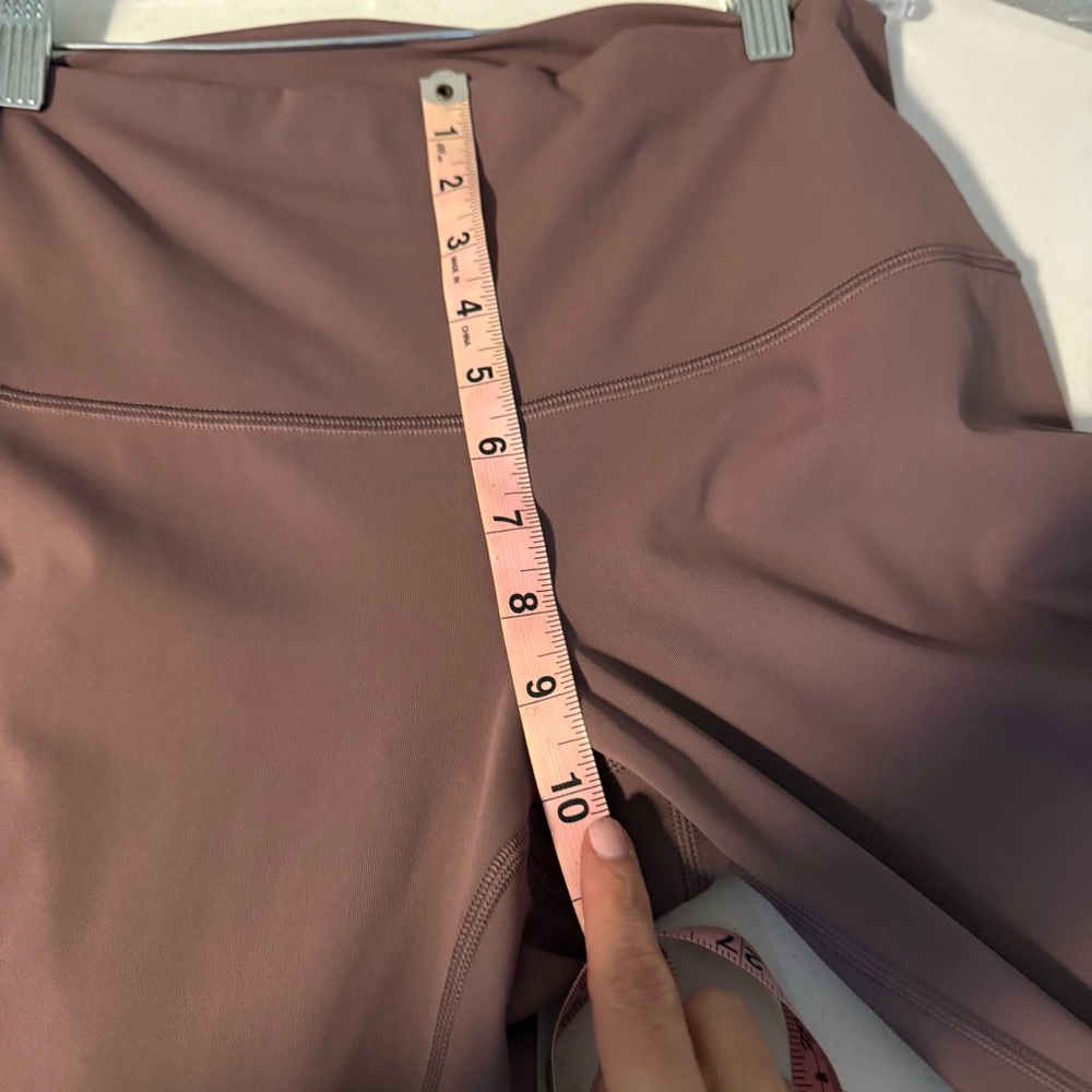 Lululemon Wunder Under Crop High-Rise Sz.10 - Picture 2 of 9
